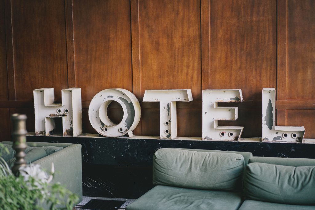 Bil Stellenanzeige Hotellerie Becker Personal + Perspektiven